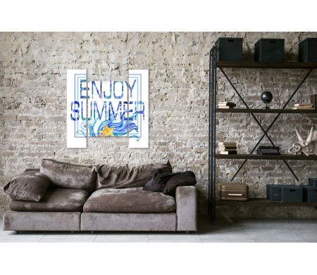 Плакат с фразой "Enjoy Summer"