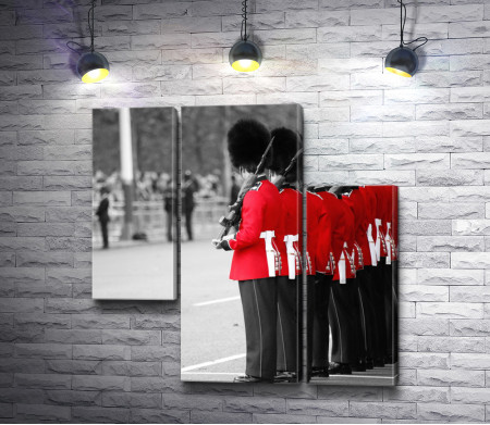 Гвардейцы королевского двора, Лондон, черно-белое фото с цветным акцентом
