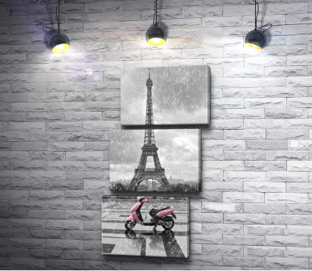 Розовый мопед на фоне Эйфелевой башни, черно-белое фото с цветным акцентом, Париж