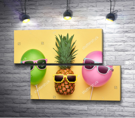 Модный ананас и воздушные шары в летних очках