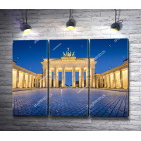 Бранденбургские ворота с вечерней подсветкой, Берлин
