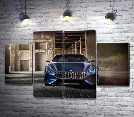 Синий BMW 8 Series н заброшенном складе