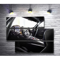 Стильный салон автомобиля Mercedes-AMG GT