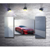 Красный Mercedes-Maybach Vision 6 в лучах солнца
