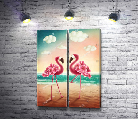 Фламинго на берегу моря 