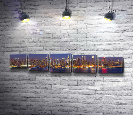 Панорама на ночной Манхэттен