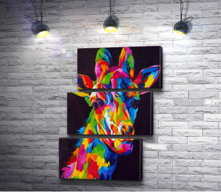 Жираф в радужных красках 
