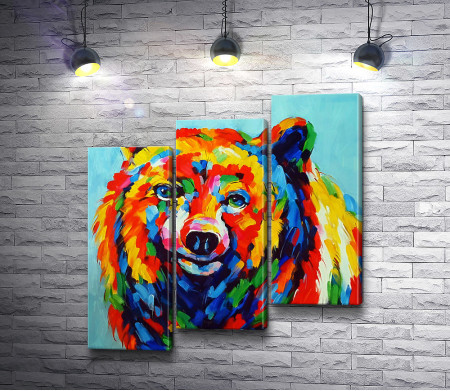 Медведь, нарисованный яркими красками 