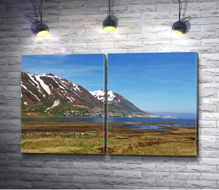 Исландский пейзаж с фьордом и горами