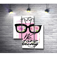 Плакат с надписью "We are young" на розовом фоне и розами в очках