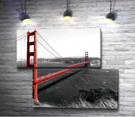 Мост Золотые Ворота, Сан-Франциско, черно-белое фото с красным акцентом