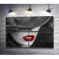 Черно-белое фото девушки в шляпе с красными губами 