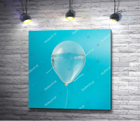 Воздушный шар с водой