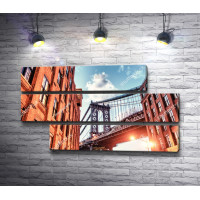 Бруклинский мост в солнечных лучах, Нью-Йорк