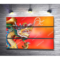Китайский дракон на оранжевом фоне 
