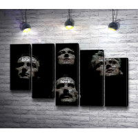 Арт-портрет группы Queen со слоганами на лицах,  черно-белая иллюстрация 