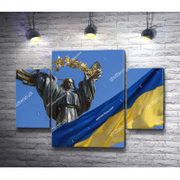 Памятник Независимости и флаг Украины, Киев