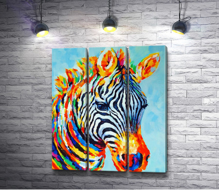 Полосатая зебра в радужном окрасе 