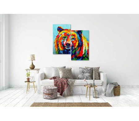 Медведь, нарисованный яркими красками 