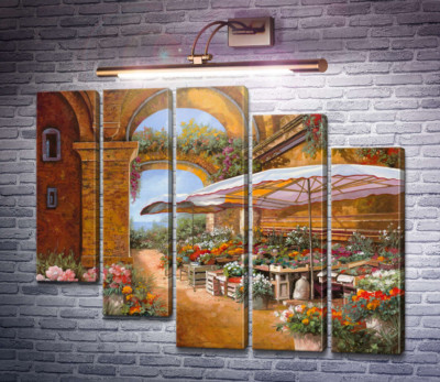 Квітковий ринок під арками