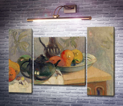 Чайник, глечик і фрукти