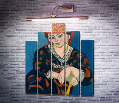 Женщина в шапочке из мадраса