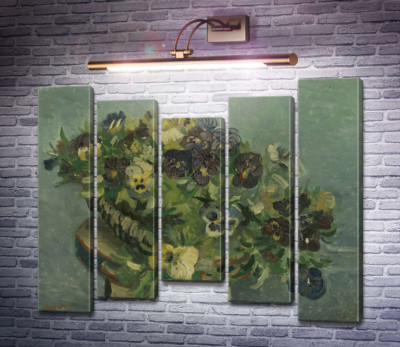 Корзина с фиалками