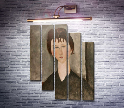 Портрет брюнетки