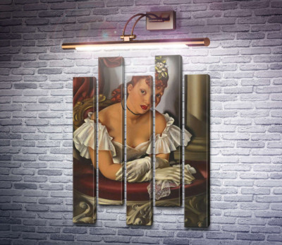 В опере