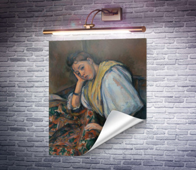 Молодая итальянка за столом