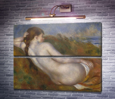 Лежача оголена