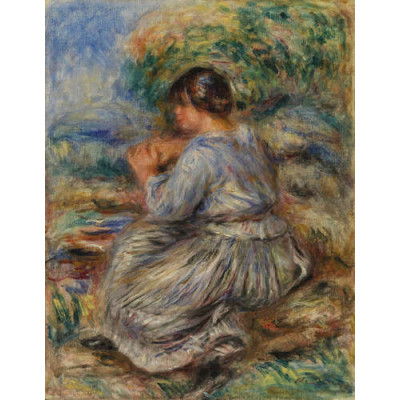Девушка, сидящая на фоне пейзажа
