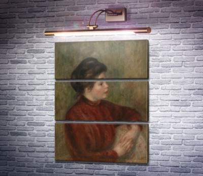 Женщина в кресле