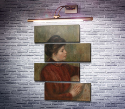 Женщина в кресле