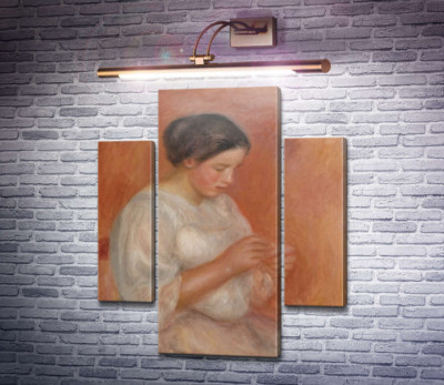 Женщина за вышиванием