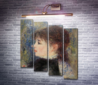 Молодая женщина с розой
