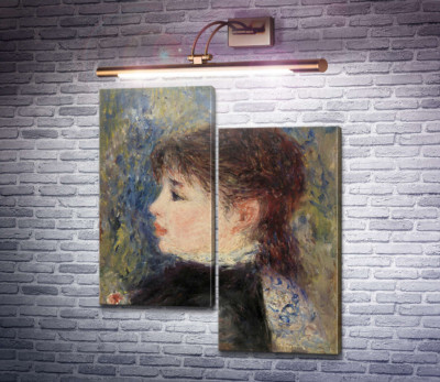 Молодая женщина с розой