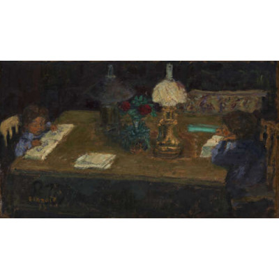 Дети, читающие книги за столом