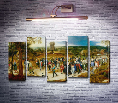 Свадебная процессия, идущая в церковь