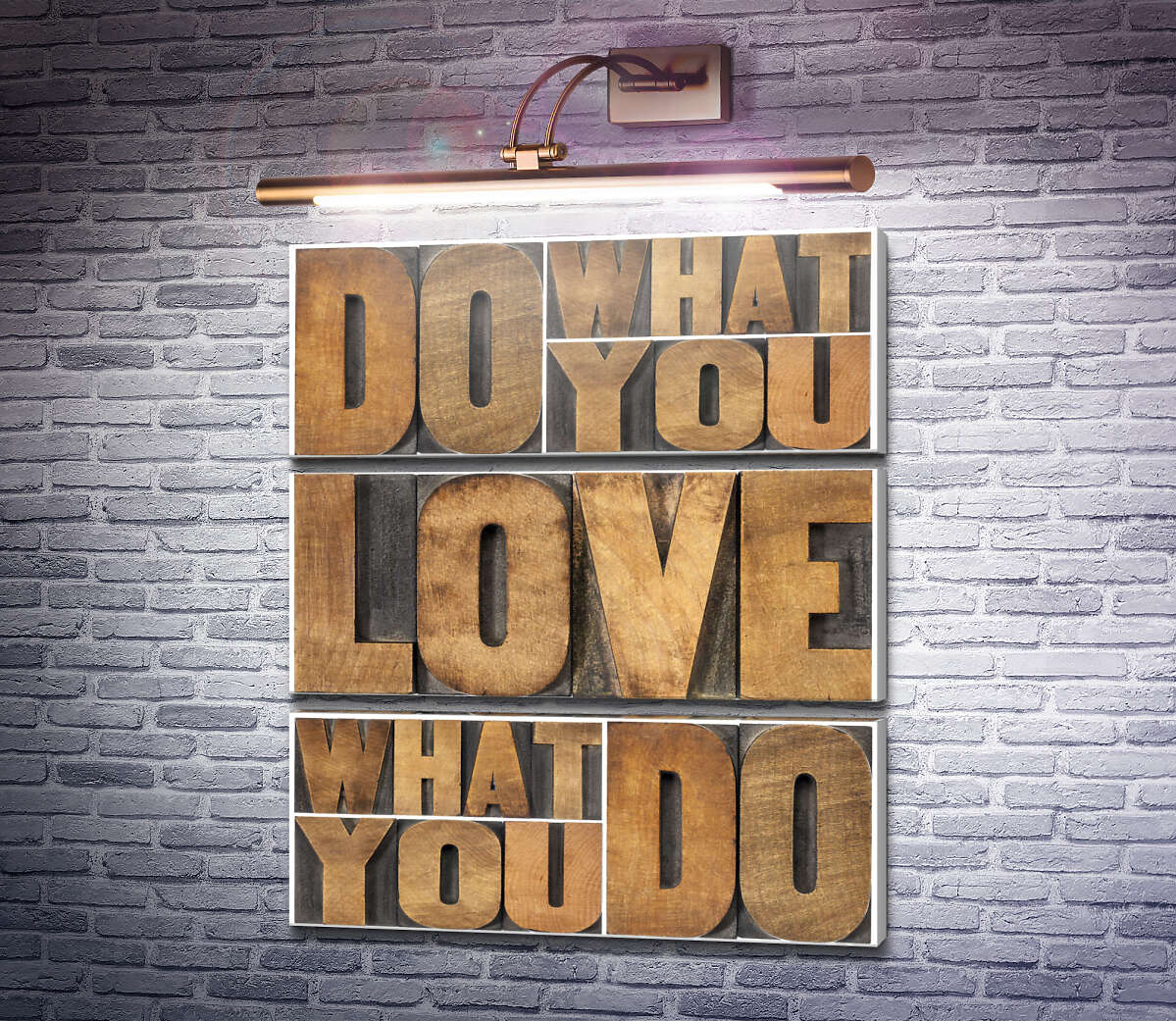 Модульная картина Мотивационная фраза "do what you love, love what you do" из деревянных букв (Модуль №15)